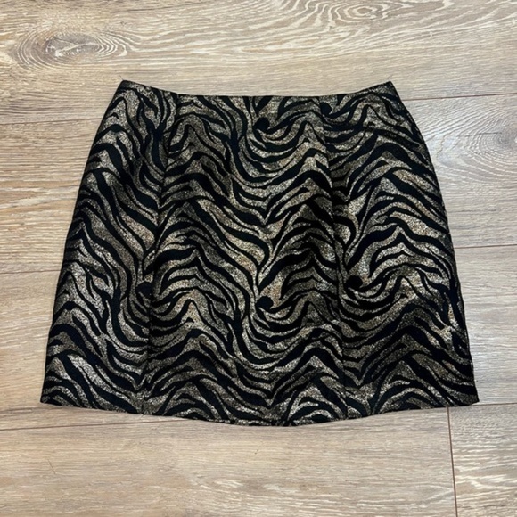 Minkpink New Black With Gold Sparkly Swirls Mini Skirt - Picture 7 of 10